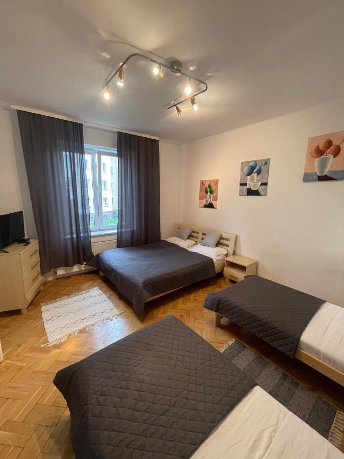 Apartamenty 650 Metrow Od Dworca プシェムィシル エクステリア 写真